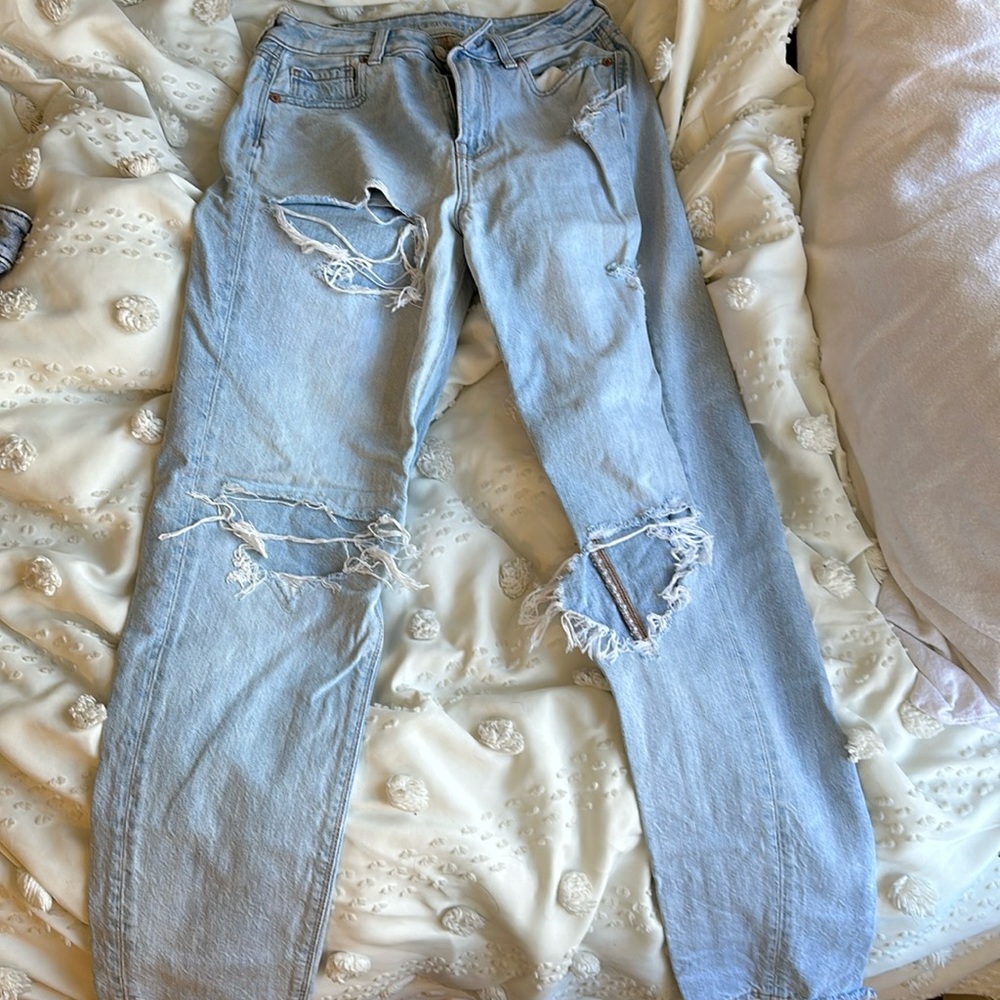 AE Women’s Ripped Long Jeans